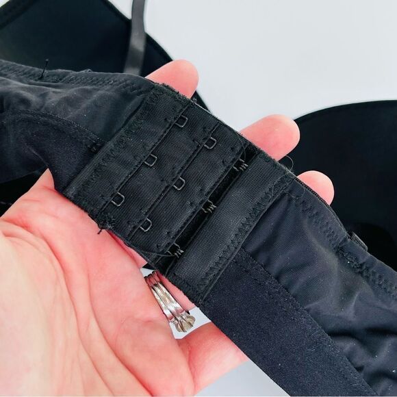 Vince Camuto black soft cup wireless lightly lined bra size 36B - Picture 4 of 4